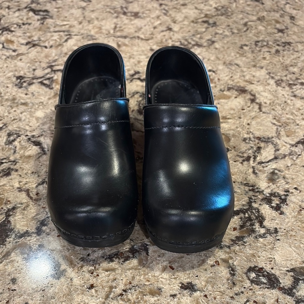Sanita Classic Black Leather Footwear